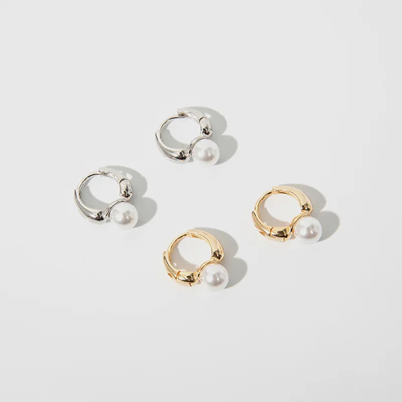 Pearl Mini Hoop Earrings - Videre