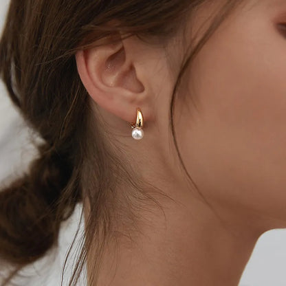 Pearl Mini Hoop Earrings - Videre