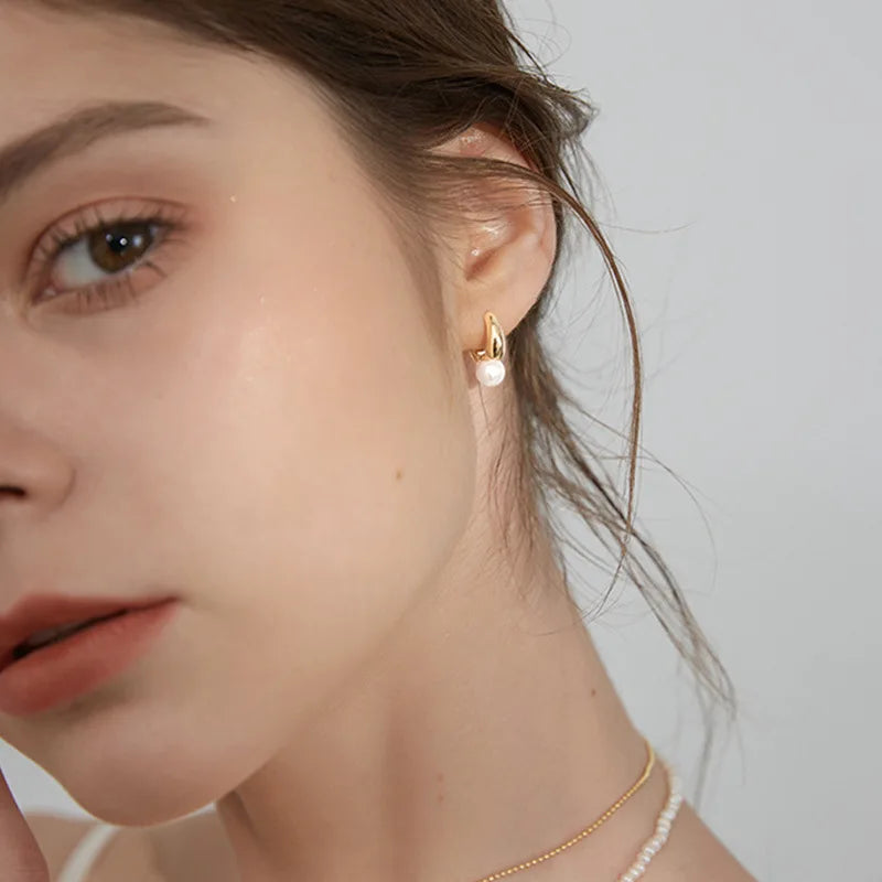 Pearl Mini Hoop Earrings - Videre